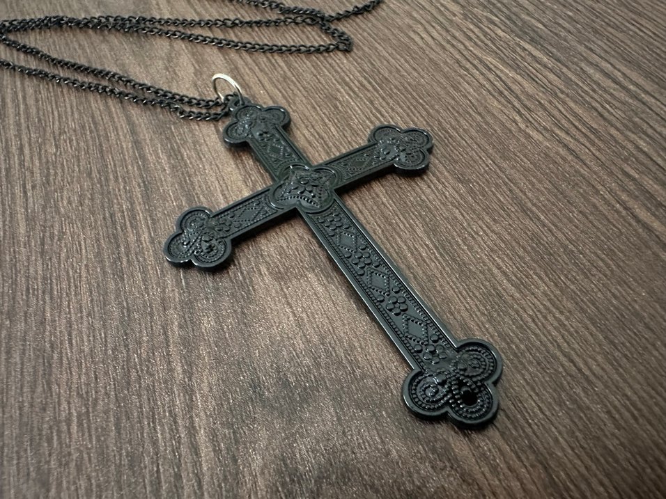 Gothik Büyük Boy Siyah Haç Kolye - Görsel 3