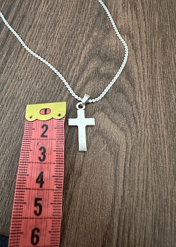 Minimalist Çelik Haç Kolye - Görsel 3