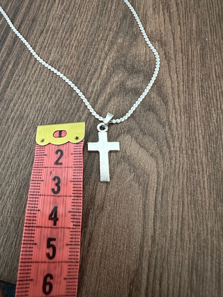 Minimalist Çelik Haç Kolye - Görsel 3