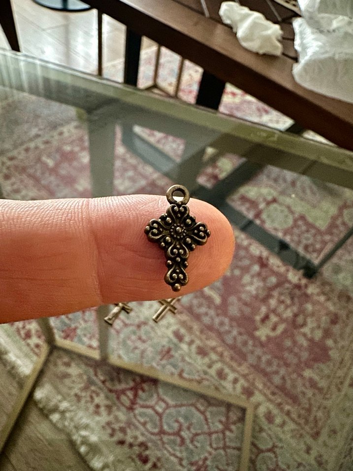 Minimalist Antik Gold Haç Kolye Uçları - Görsel 3