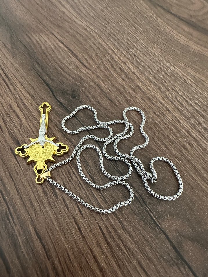 Çelik İsa Haç Kolye - Görsel 4