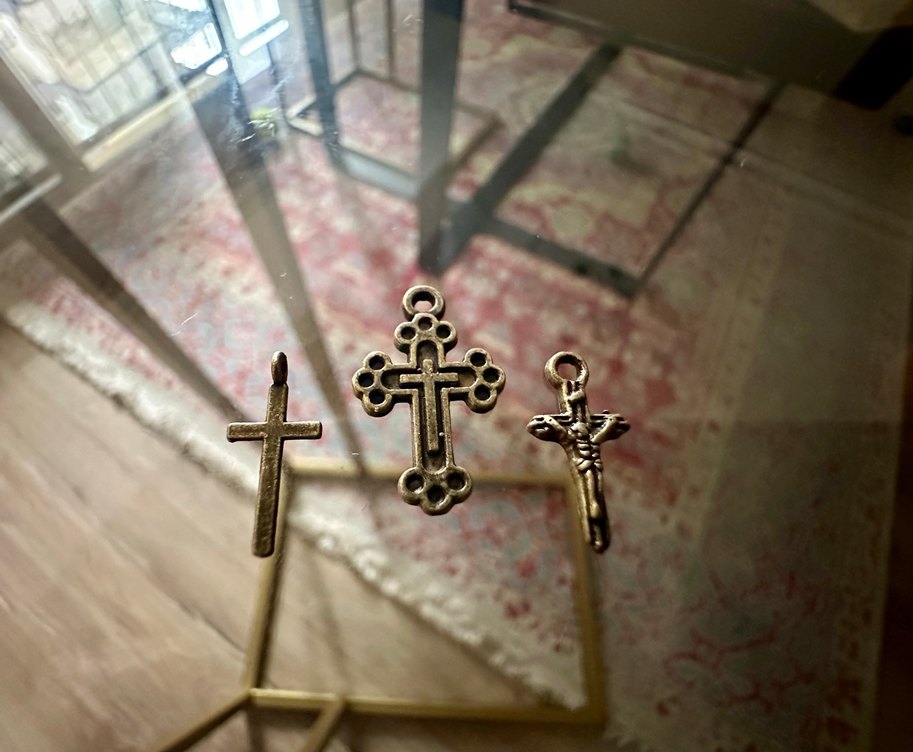 Minimalist Antik Gold Haç Kolye Uçları - Görsel 2