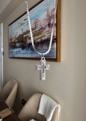 Desenli Haç Kolye - Görsel 2