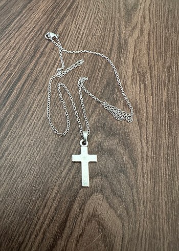 Minimalist Çelik Haç Kolye - Görsel 3