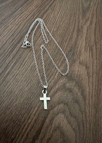 Minimalist Çelik Haç Kolye - Görsel 4