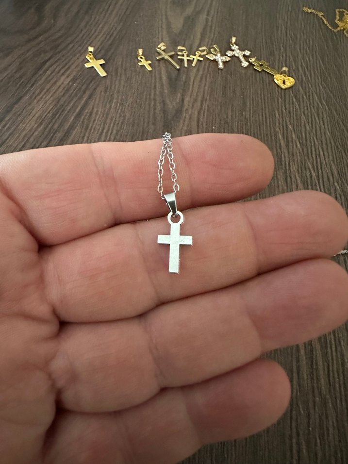 Minimalist Çelik Haç Kolye - Görsel 5