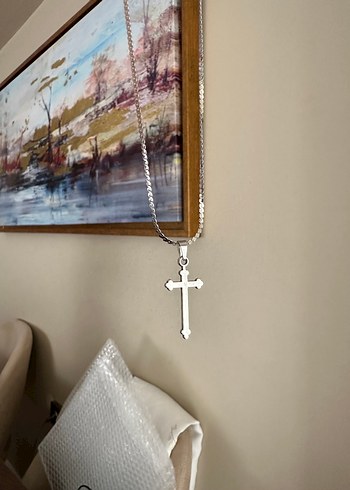 Minimalist Çelik Haç Kolye - Görsel 2