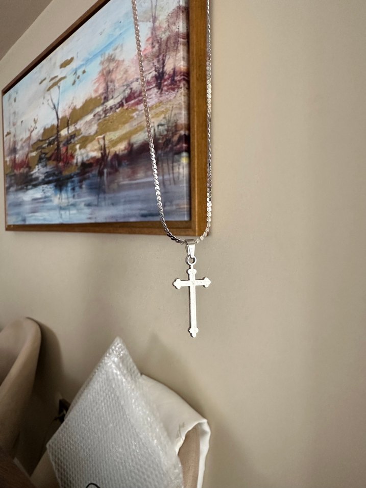 Minimalist Çelik Haç Kolye - Görsel 2