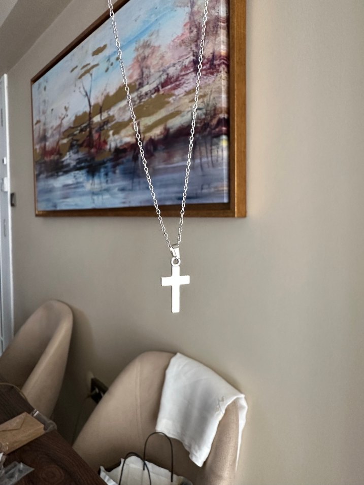 Minimalist Çelik Haç Kolye - Görsel 2