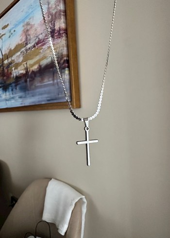 Minimalist Çelik haç kolye - Görsel 2