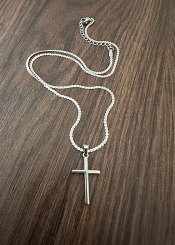 Minimalist Çelik haç kolye - Görsel 3