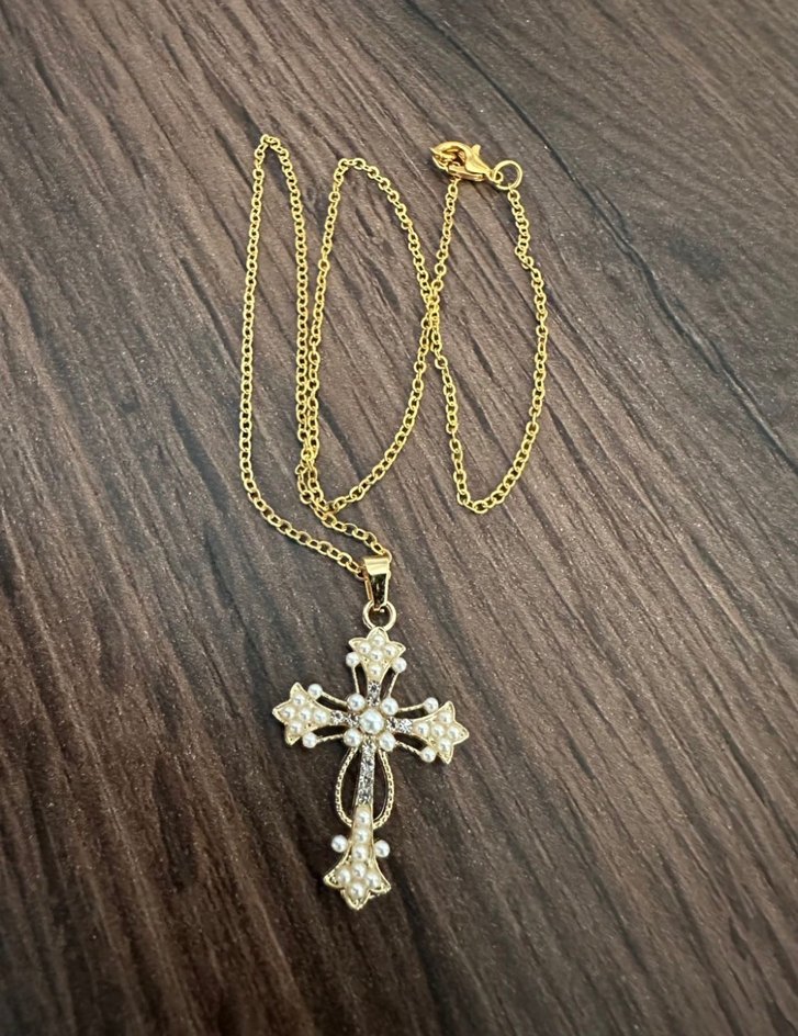 İnci Taşlı Haç Kolye - Görsel 4