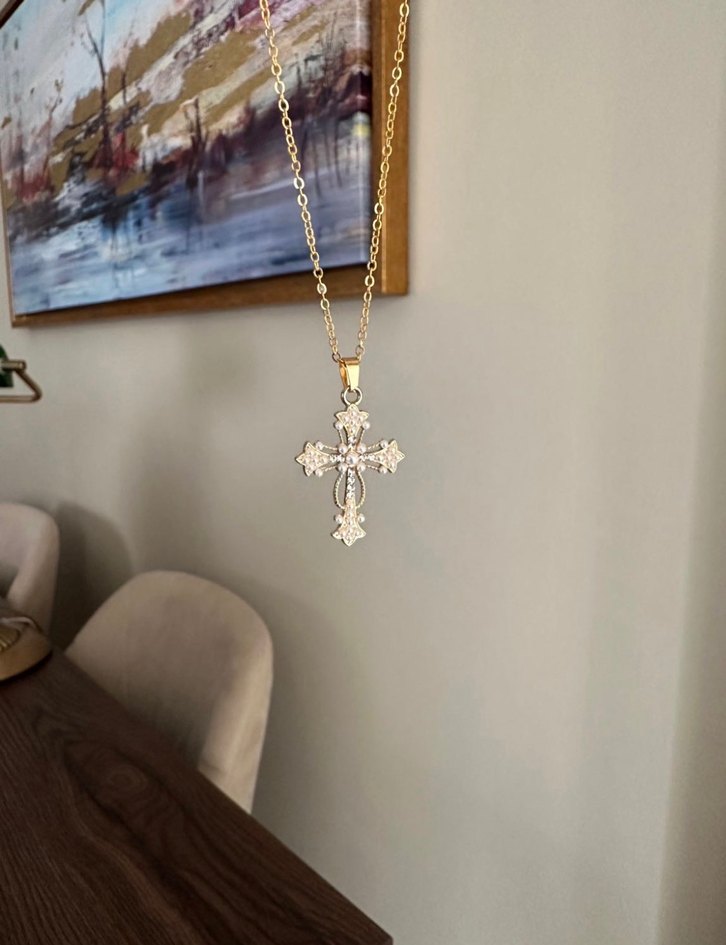 İnci Taşlı Haç Kolye - Görsel 2