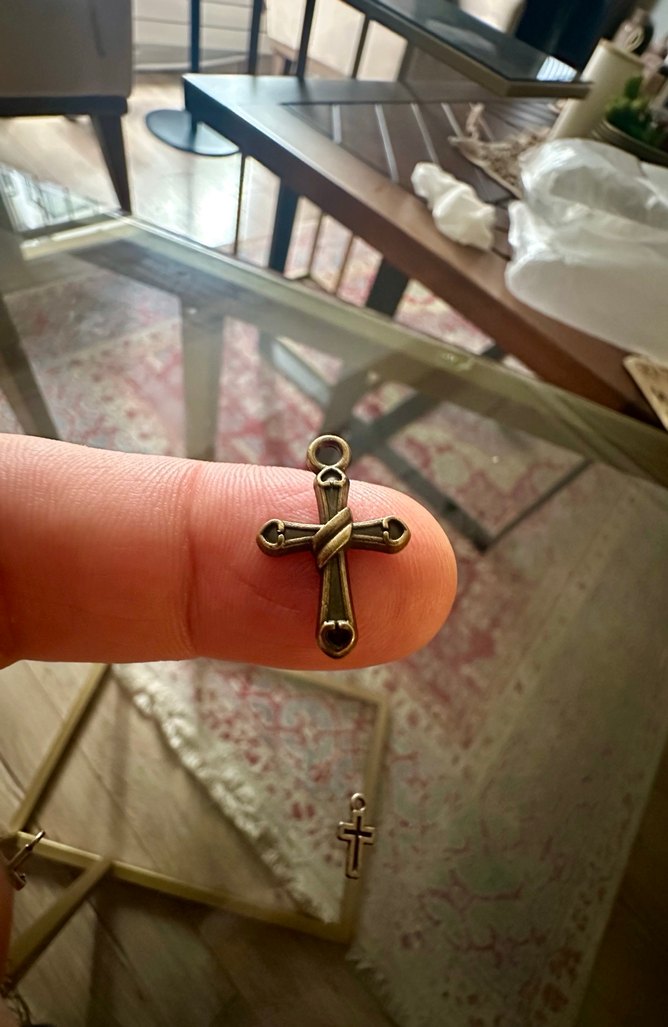 Minimalist Antik Gold Haç Kolye Uçları - Görsel 4