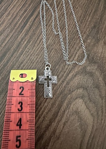 Desenli Haç Kolye - Görsel 3