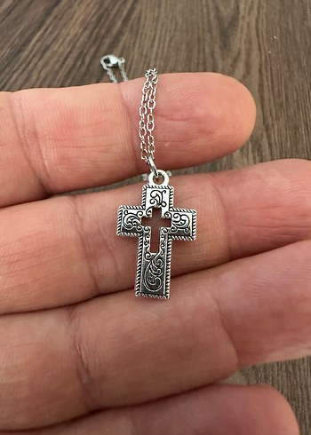 Desenli Haç Kolye - Görsel 4