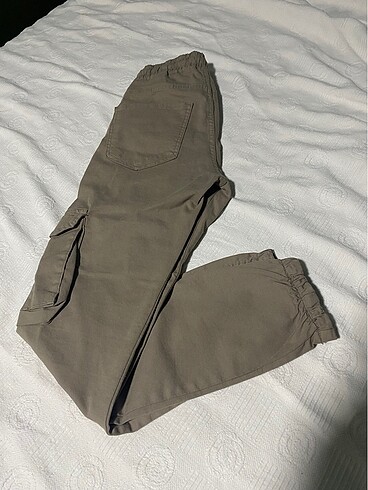 Diğer Jogger pantolon krem rengi Sıfır ürün