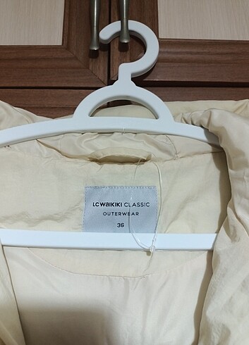 s Beden LC Waikiki Mont