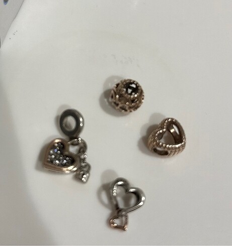 Pandora charm 4 adet