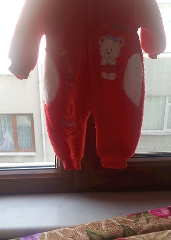 Kız Bebek Kırmızı Kürklü Tulum - Görsel 2