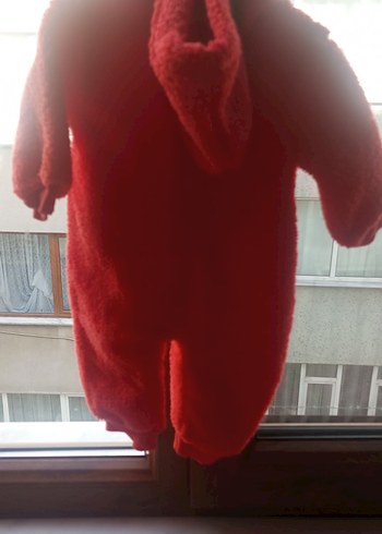 Kız Bebek Kırmızı Kürklü Tulum - Görsel 5