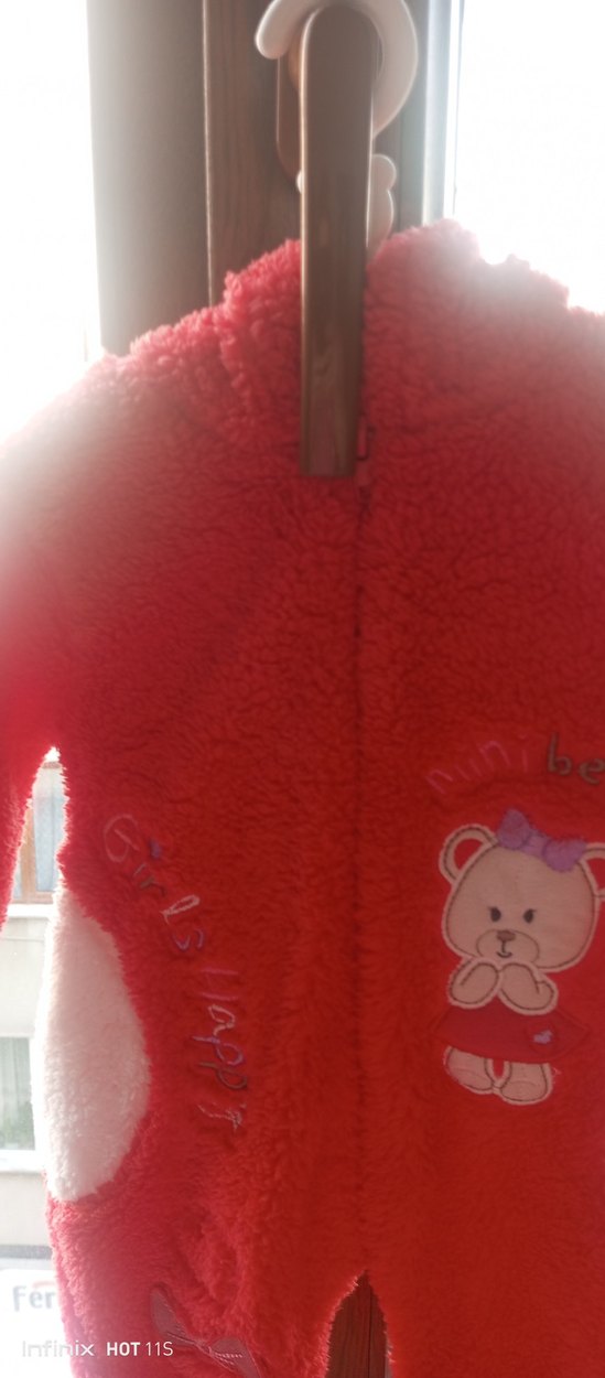 Kız Bebek Kırmızı Kürklü Tulum - Görsel 4