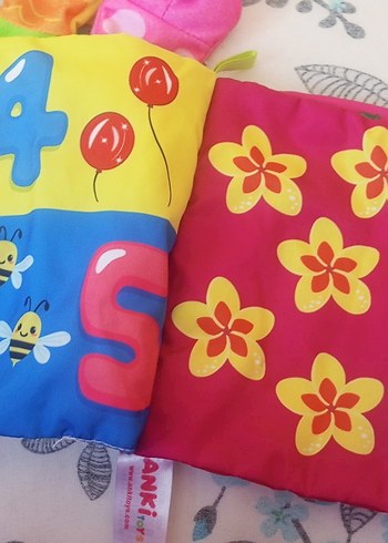 Renkli Nakışlı Çocuk Eldiveni ve Kitap - Görsel 7