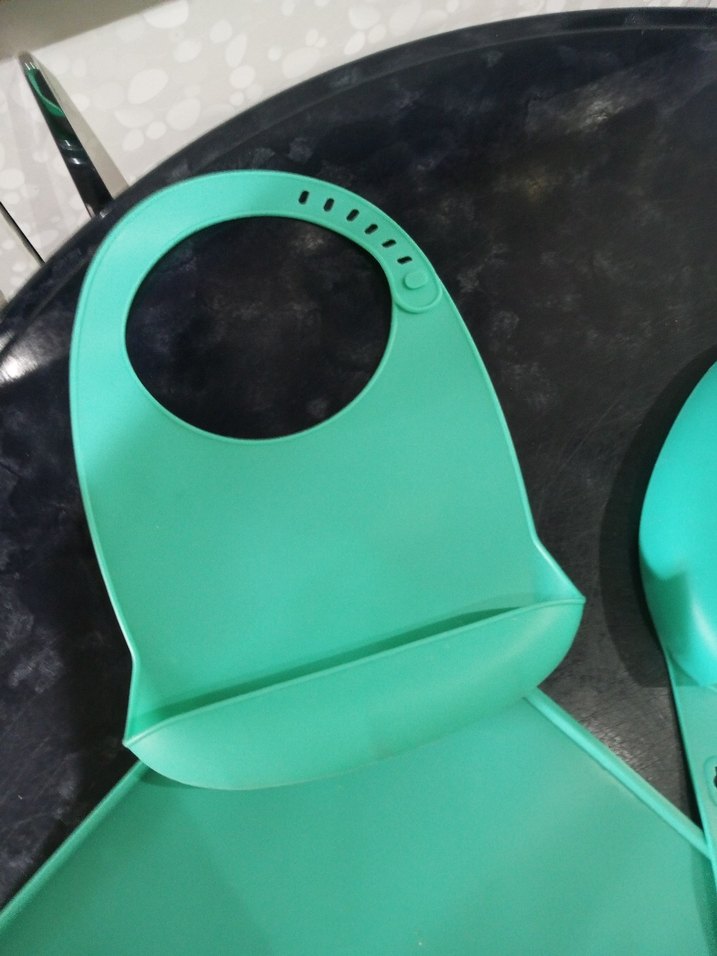 Turkuaz Bebek Önlüğü ve Kaymaz Mama Matı - Görsel 4