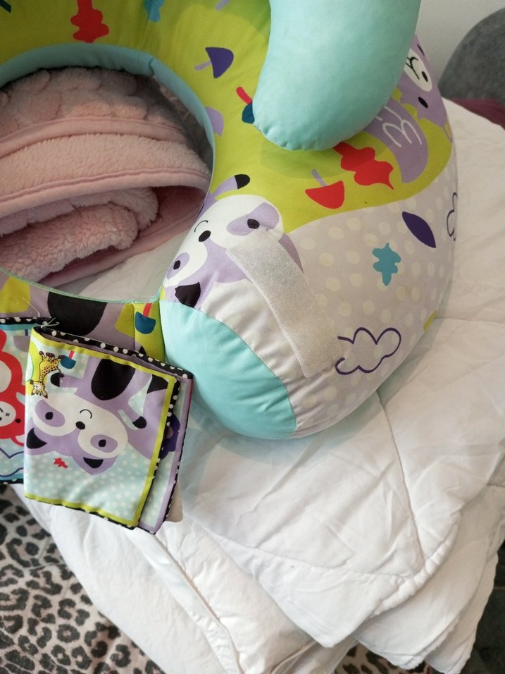 Nakışlı Çok Renkli mama ve oturma minderi - Görsel 3