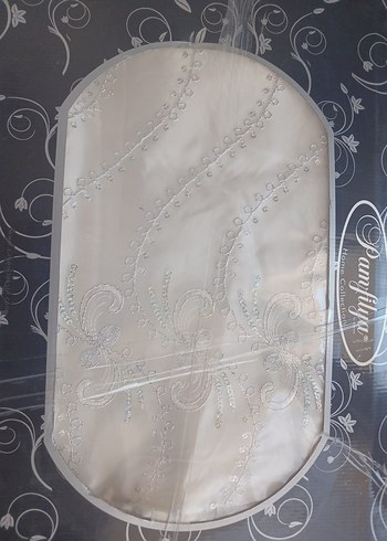 Nakışlı Beyaz Yatak Örtüsü - Görsel 5