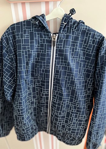 Orijinal Lacoste Erkek Çocuk Geometrik Desenli Yağmurluk