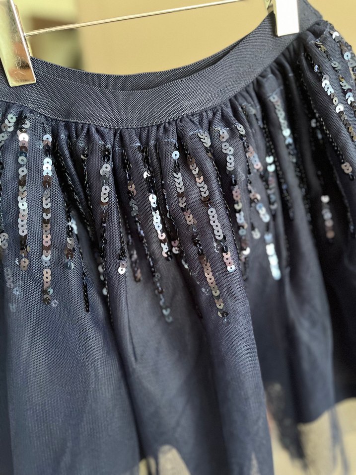 Koyu Mavi Nakışlı ve Fırfırlı Kız Eteği - Görsel 2