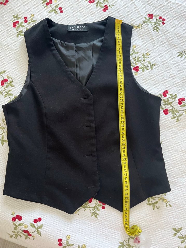 Düğmeli Siyah Kadın Yelek - Görsel 4