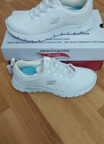 Skechers 36.5 Orijinal Skechrs sıfır ürün Son fiyat
