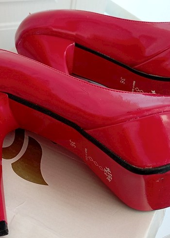 Kırmızı Rugan platform Topuklu Ayakkabı. - Görsel 2