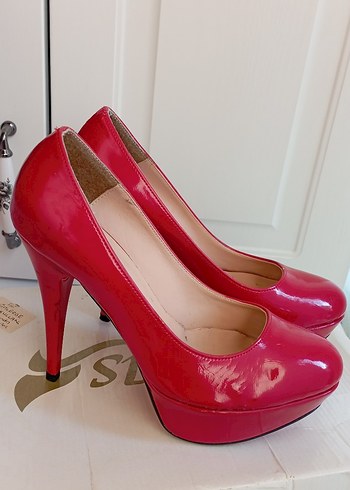 Kırmızı Rugan platform Topuklu Ayakkabı. - Görsel 3
