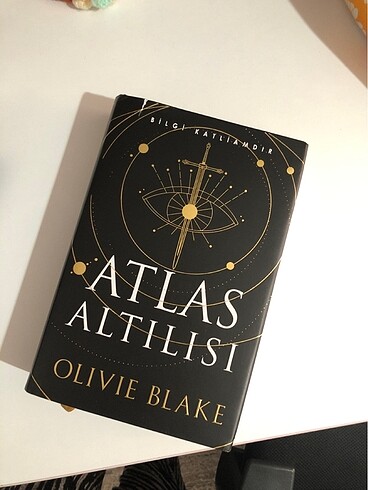 Atlas Altılısı Olivia Blake