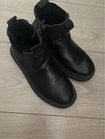 Zara Çoçuk bot