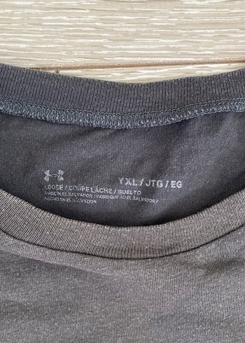 Diğer Orjinal Under Armour Gri Kısa Kollu Erkek Tişört