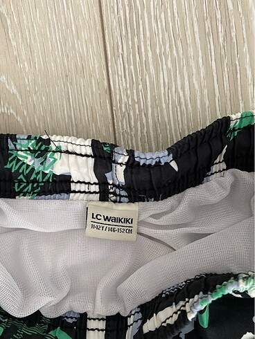 LC Waikiki Erkek çocuk mayo