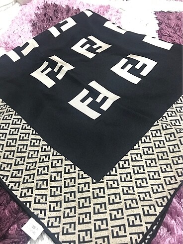 Fendi İthal Eşarp
