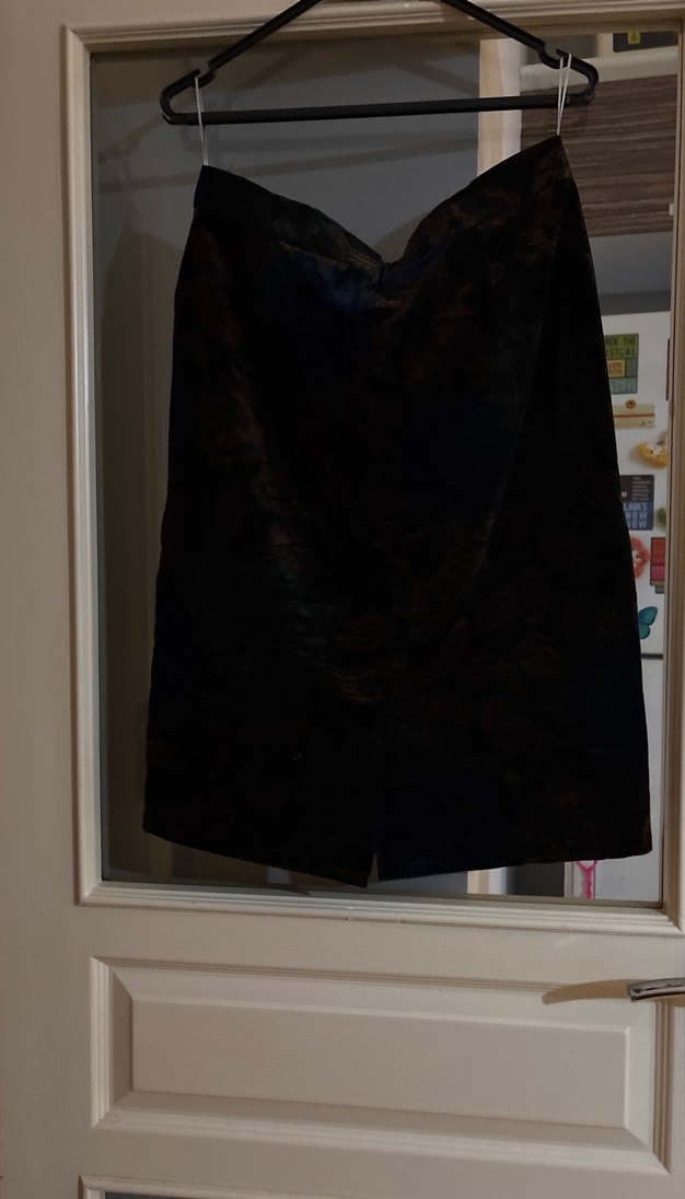 Kadife desenli etek - Görsel 4