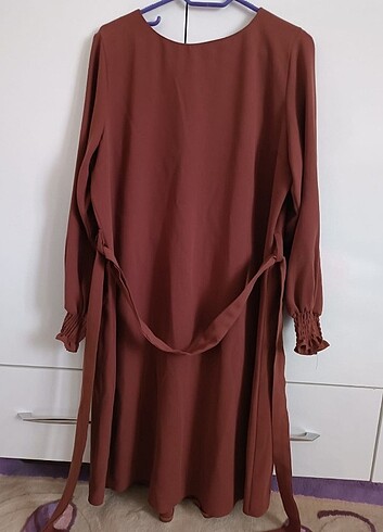 l Beden Taba rengi kısa elbise