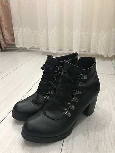 Diğer Kadın Bot