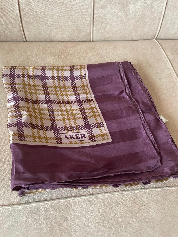 Mor Desenli eşarp - Görsel 3