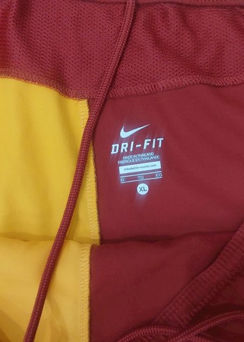 Galatasaray 'XL' Beden 2015-2016 Sezonu Maç Şort... - Görsel 3