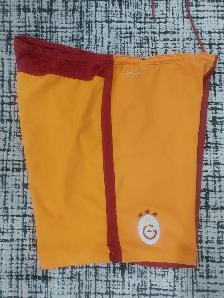 Galatasaray 'XL' Beden 2015-2016 Sezonu Maç Şort... - Görsel 5