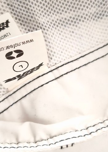 Erkek Beyaz Kemerli Mini Şort - Görsel 2