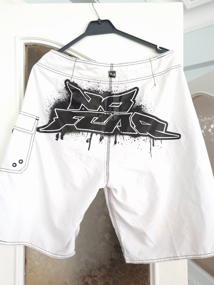 Erkek Beyaz Kemerli Mini Şort - Görsel 4