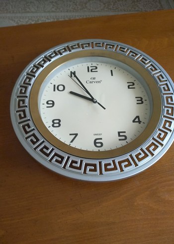 Carven Gri Desenli Beyaz Duvar Saati